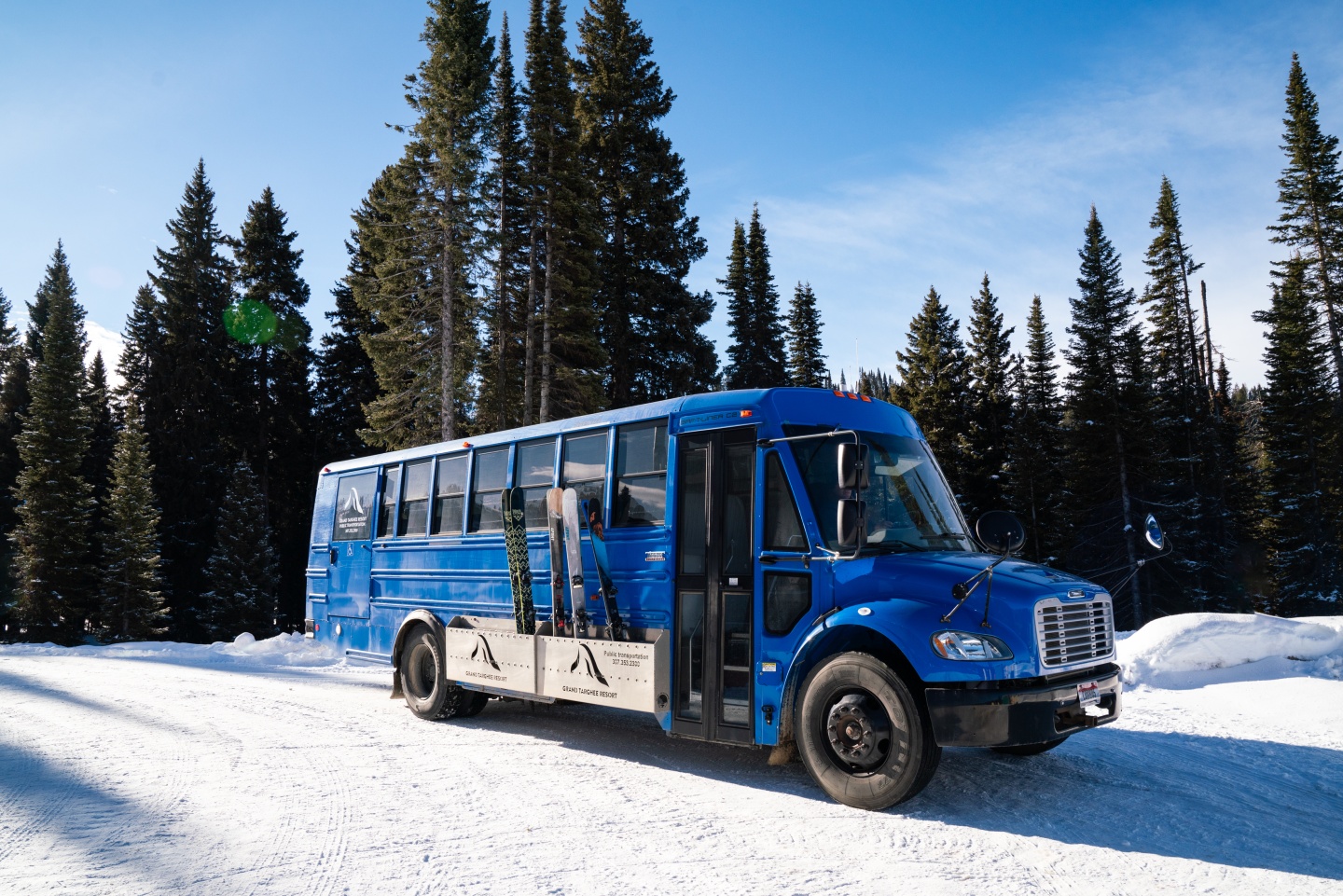 Shuttle Bus Wide